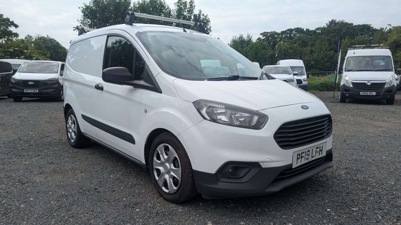 A 2019 FORD TRANSIT COURIER Trend TDCI 100 ps FREE 3 YEAR WARRANTY COVER WITH THIS VAN With Side Door a A 2019 FORD TRANSIT COURIER Trend TDCI 100 ps FREE 3 YEAR WARRANTY COVER WITH THIS VAN With Side Door a