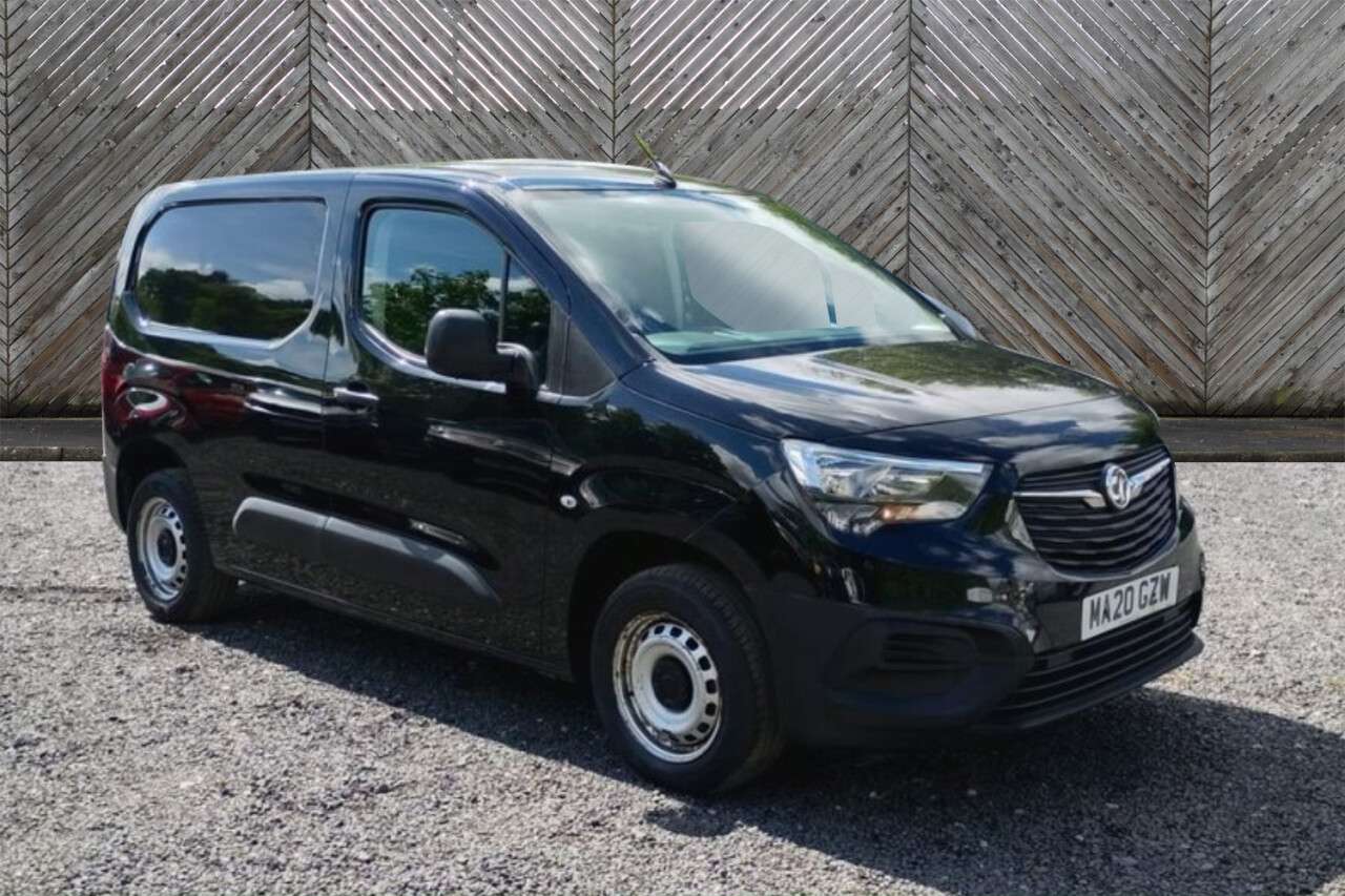 A 2020 VAUXHALL COMBO Edition L1 Turbo D 2000 KG 100 PS FREE 3 YEAR WARRANTY COVER WITH THIS VAN A 2020 VAUXHALL COMBO Edition L1 Turbo D 2000 KG 100 PS FREE 3 YEAR WARRANTY COVER WITH THIS VAN