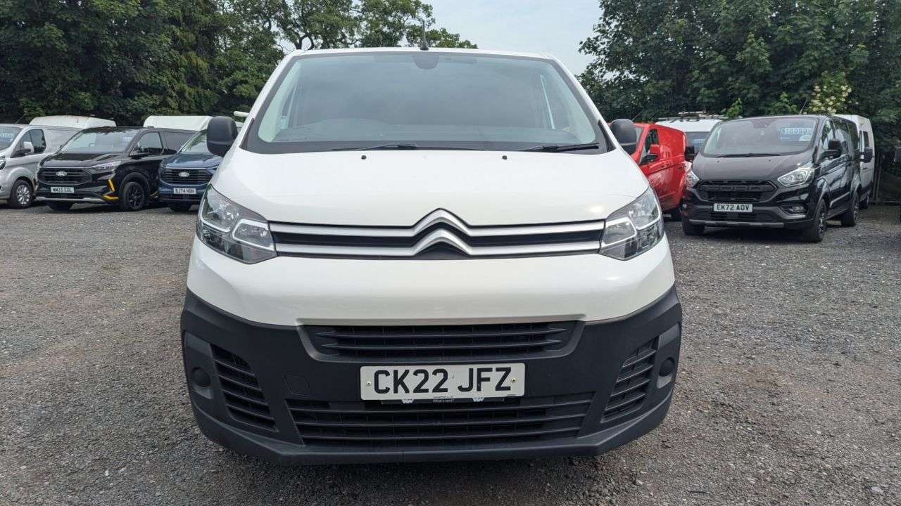 A 2022 CITROEN DISPATCH Enterprise Pro M 145 Blue Hdi PS 2.0 Ltr 1400 KG FREE 3 YEAR WARRANTY COVER A 2022 CITROEN DISPATCH Enterprise Pro M 145 Blue Hdi PS 2.0 Ltr 1400 KG FREE 3 YEAR WARRANTY COVER