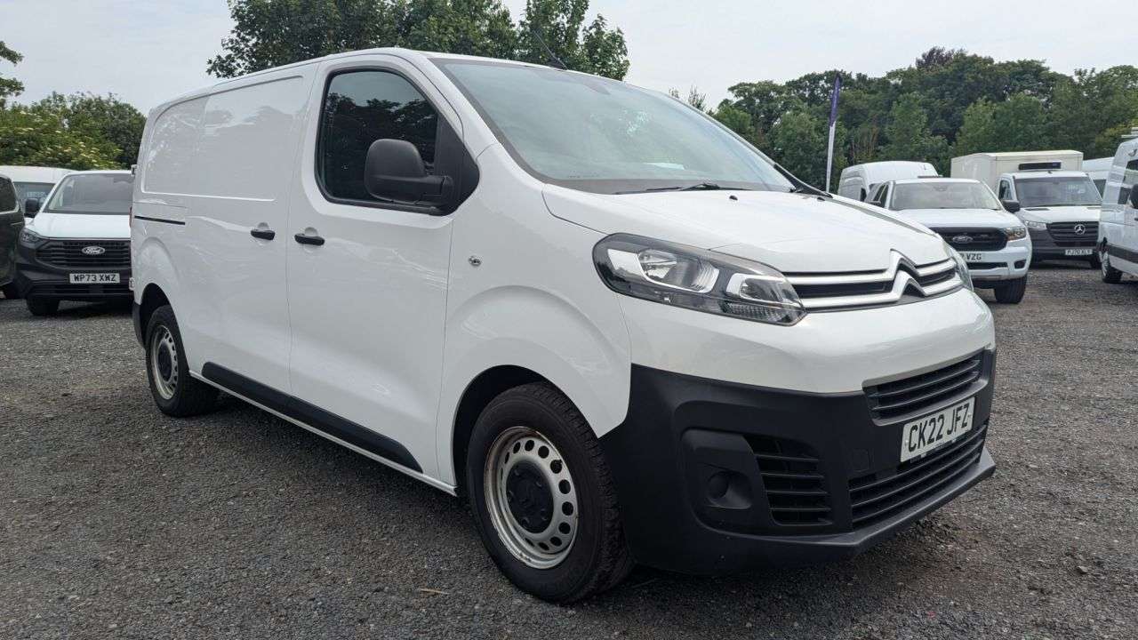 A 2022 CITROEN DISPATCH Enterprise Pro M 145 Blue Hdi PS 2.0 Ltr 1400 KG FREE 3 YEAR WARRANTY COVER A 2022 CITROEN DISPATCH Enterprise Pro M 145 Blue Hdi PS 2.0 Ltr 1400 KG FREE 3 YEAR WARRANTY COVER