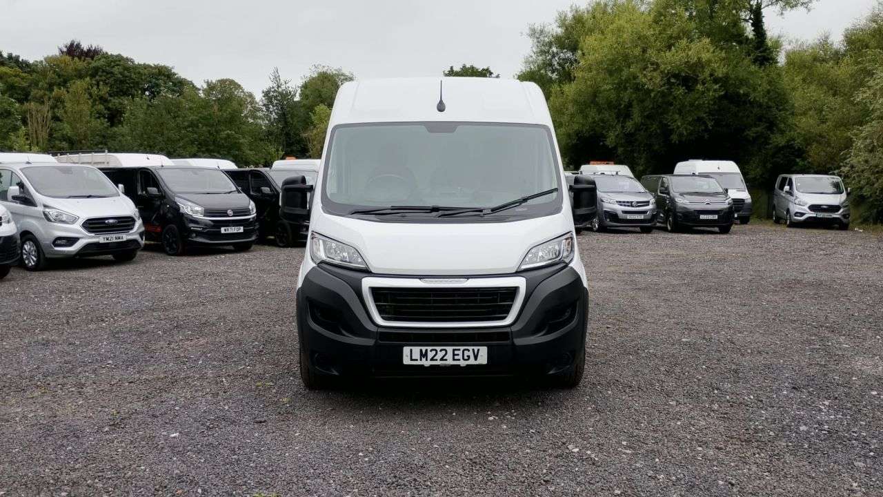 A 2022 PEUGEOT BOXER L3 H2 Professional HDI 140 PS LWB HIGH ROOF With Air Conditioning, Electric A 2022 PEUGEOT BOXER L3 H2 Professional HDI 140 PS LWB HIGH ROOF With Air Conditioning, Electric