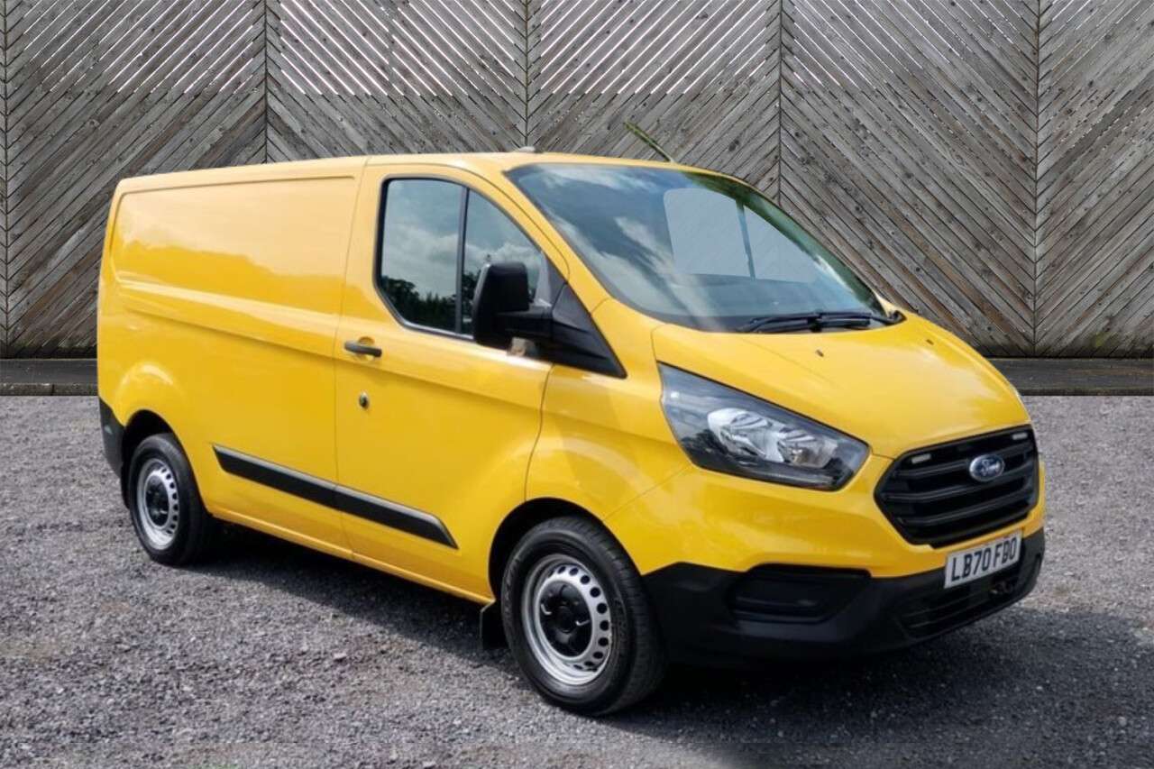 A 2020 FORD TRANSIT CUSTOM L1 H1 TDCI 130 PS 340 LEADER SWB FREE 3 YEAR WARRANTY COVER ON THIS VAN Wit A 2020 FORD TRANSIT CUSTOM L1 H1 TDCI 130 PS 340 LEADER SWB FREE 3 YEAR WARRANTY COVER ON THIS VAN Wit