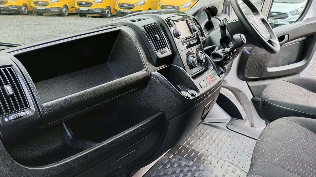 A 2022 VAUXHALL MOVANO L3 H2 Dynamic CDTi Bi Turbo 140 PS LWB High Roof With Air Conditioning, Ele A 2022 VAUXHALL MOVANO L3 H2 Dynamic CDTi Bi Turbo 140 PS LWB High Roof With Air Conditioning, Ele