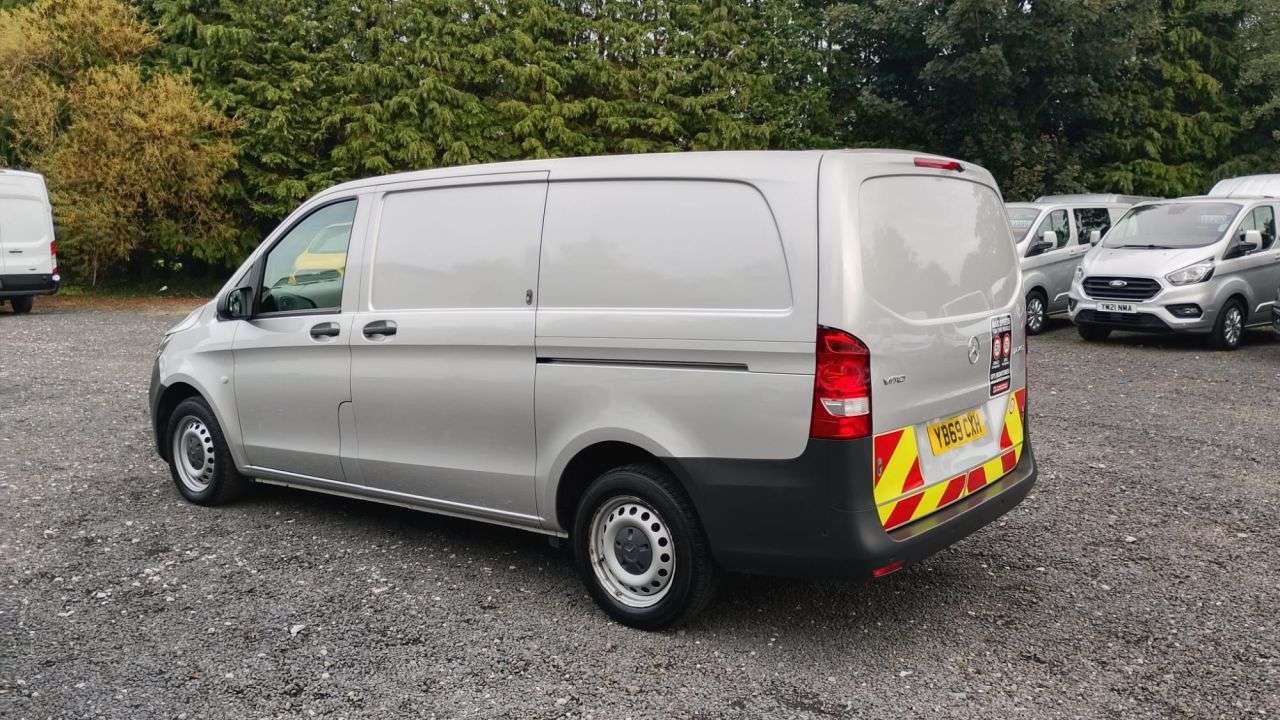 A 2019 MERCEDES-BENZ VITO L2 110 CDI Pure LWB / Long Premium With Air Conditioning, Electric Windows, A 2019 MERCEDES-BENZ VITO L2 110 CDI Pure LWB / Long Premium With Air Conditioning, Electric Windows,
