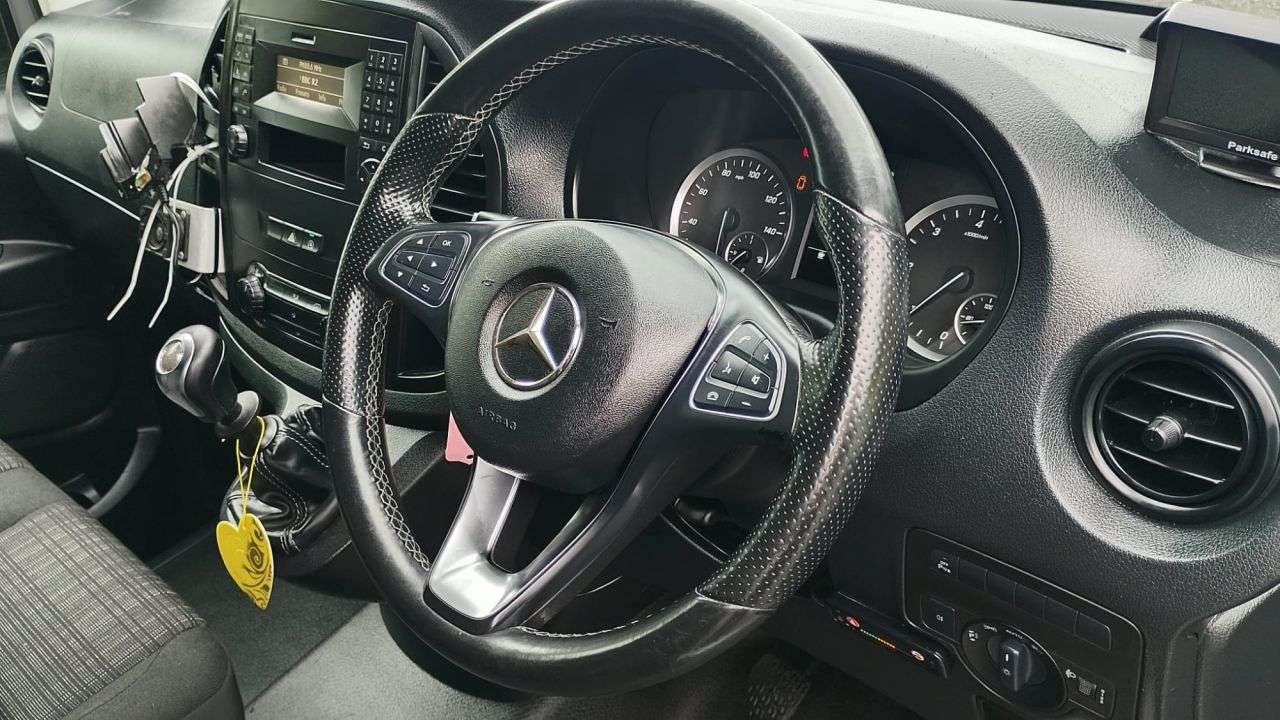 A 2019 MERCEDES-BENZ VITO L2 110 CDI Pure LWB / Long Premium With Air Conditioning, Electric Windows, A 2019 MERCEDES-BENZ VITO L2 110 CDI Pure LWB / Long Premium With Air Conditioning, Electric Windows,