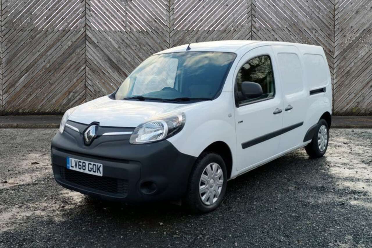 A 2018 RENAULT KANGOO MAXI ZE Business Electric Auto 33 KWH FREE 3 YEAR WARRANTY COVER ON THIS VAN Wit A 2018 RENAULT KANGOO MAXI ZE Business Electric Auto 33 KWH FREE 3 YEAR WARRANTY COVER ON THIS VAN Wit