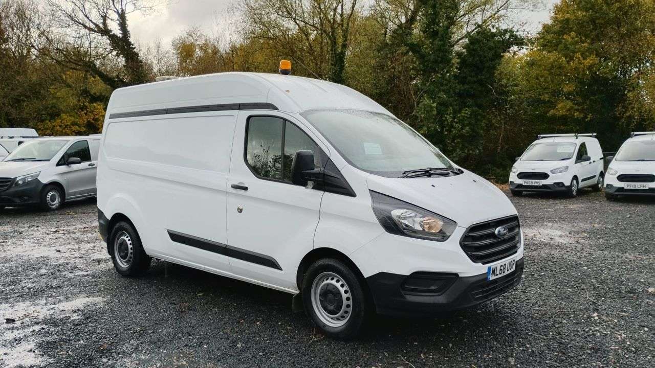 A 2018 FORD TRANSIT CUSTOM L2 H2 TDCI 130 PS 340 Premium LWB High Roof With Air Conditioning, Electric A 2018 FORD TRANSIT CUSTOM L2 H2 TDCI 130 PS 340 Premium LWB High Roof With Air Conditioning, Electric
