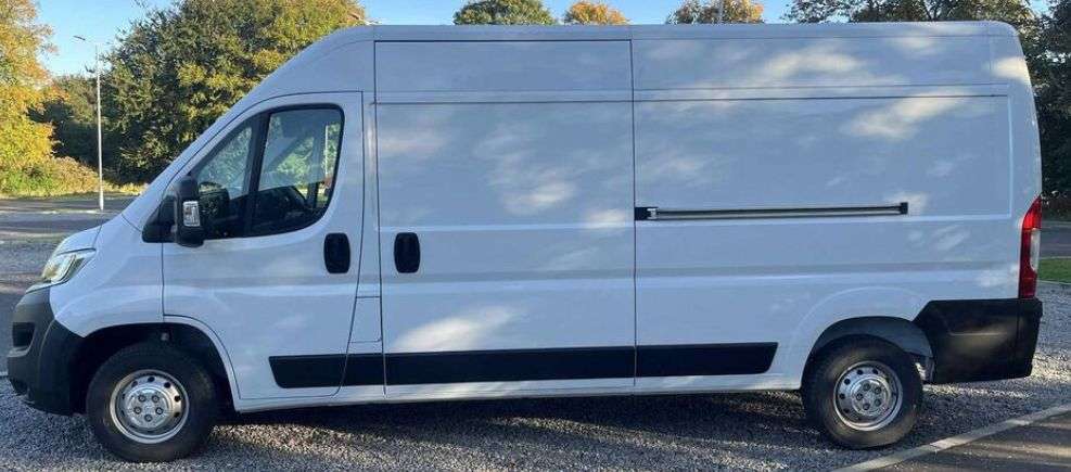 A 2023 CITROEN RELAY L3 H2 Enterprise Edition Blue Hdi 140 PS LWB High Roof With Ar Conditioning A 2023 CITROEN RELAY L3 H2 Enterprise Edition Blue Hdi 140 PS LWB High Roof With Ar Conditioning