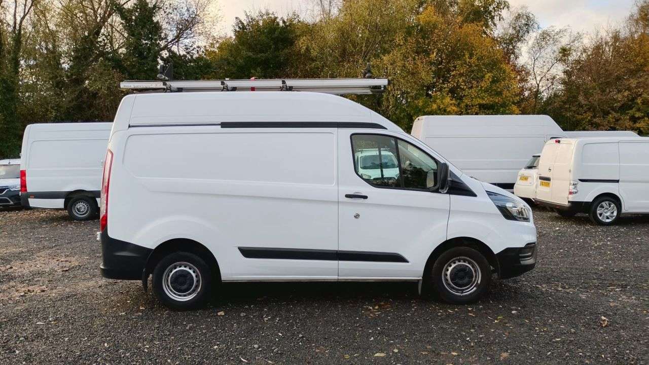 A 2021 FORD TRANSIT CUSTOM L1 H2 Leader Premium TDCI 130 PS High Roof 300 with Air Conditioning, Parki A 2021 FORD TRANSIT CUSTOM L1 H2 Leader Premium TDCI 130 PS High Roof 300 with Air Conditioning, Parki