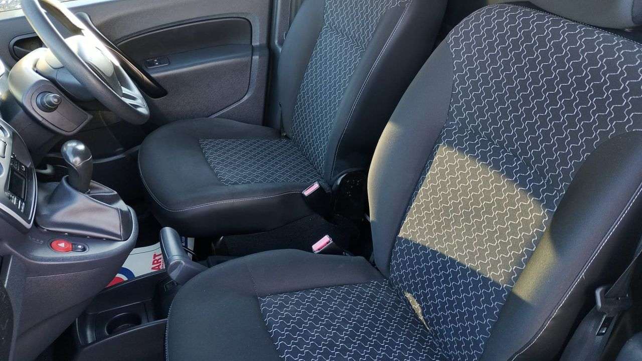 A 2016 RENAULT KANGOO E-Tech 44 KWH ML20 Business L2 H1 Eelectric Automatic With Charging cable, A 2016 RENAULT KANGOO E-Tech 44 KWH ML20 Business L2 H1 Eelectric Automatic With Charging cable,