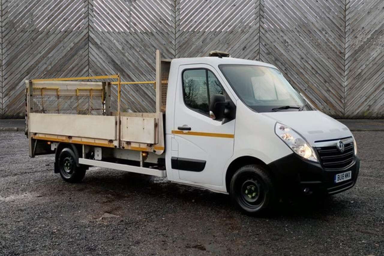A 2018 VAUXHALL MOVANO Dropside L3 LWB With Tail Lift Cdti Bi Turbo 130 PS FREE 3 YEAR WARRANTY CO A 2018 VAUXHALL MOVANO Dropside L3 LWB With Tail Lift Cdti Bi Turbo 130 PS FREE 3 YEAR WARRANTY CO