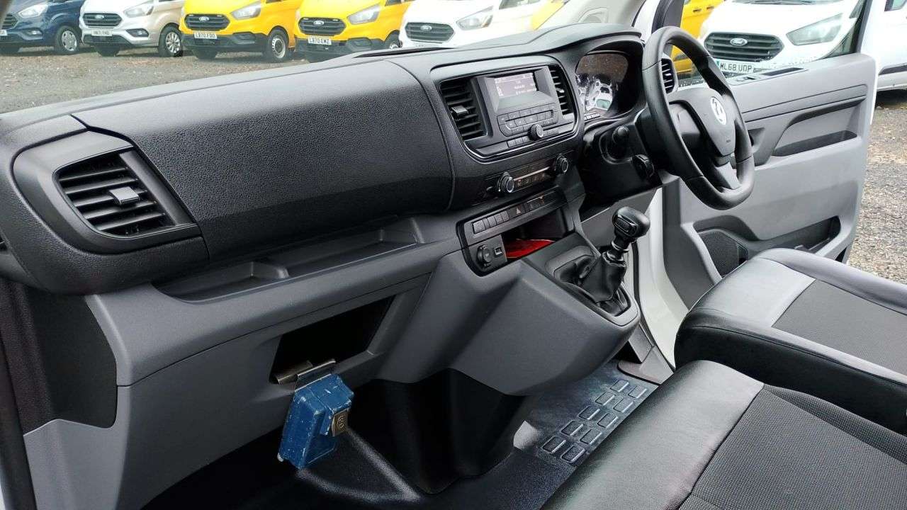 A 2021 VAUXHALL VIVARO L1 H1 Edition 1.5 Turbo D 120 PS SWB Tradesmans Van - Racked Ready for Work A 2021 VAUXHALL VIVARO L1 H1 Edition 1.5 Turbo D 120 PS SWB Tradesmans Van - Racked Ready for Work