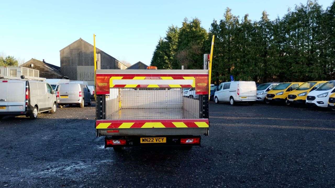 A 2022 FORD TRANSIT Dropside L4 Tdci 130 PS XLWB With Tail Lift Rear Wheel Drive finished in "F A 2022 FORD TRANSIT Dropside L4 Tdci 130 PS XLWB With Tail Lift Rear Wheel Drive finished in "F