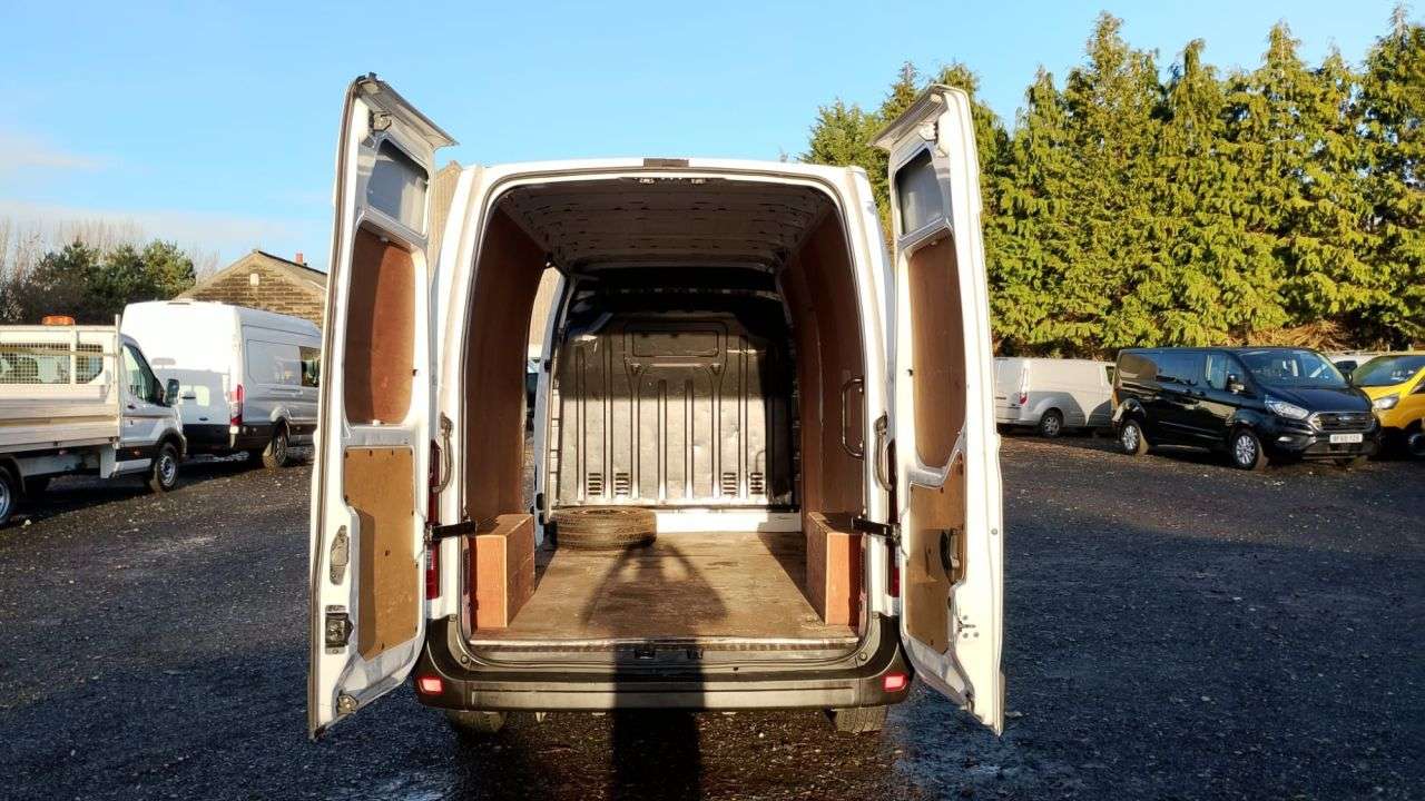 A 2021 VAUXHALL MOVANO L3 H2 Edition CDTI 135 PS Bi Turbo 3500 LWB High Roof With Electric Windows A 2021 VAUXHALL MOVANO L3 H2 Edition CDTI 135 PS Bi Turbo 3500 LWB High Roof With Electric Windows