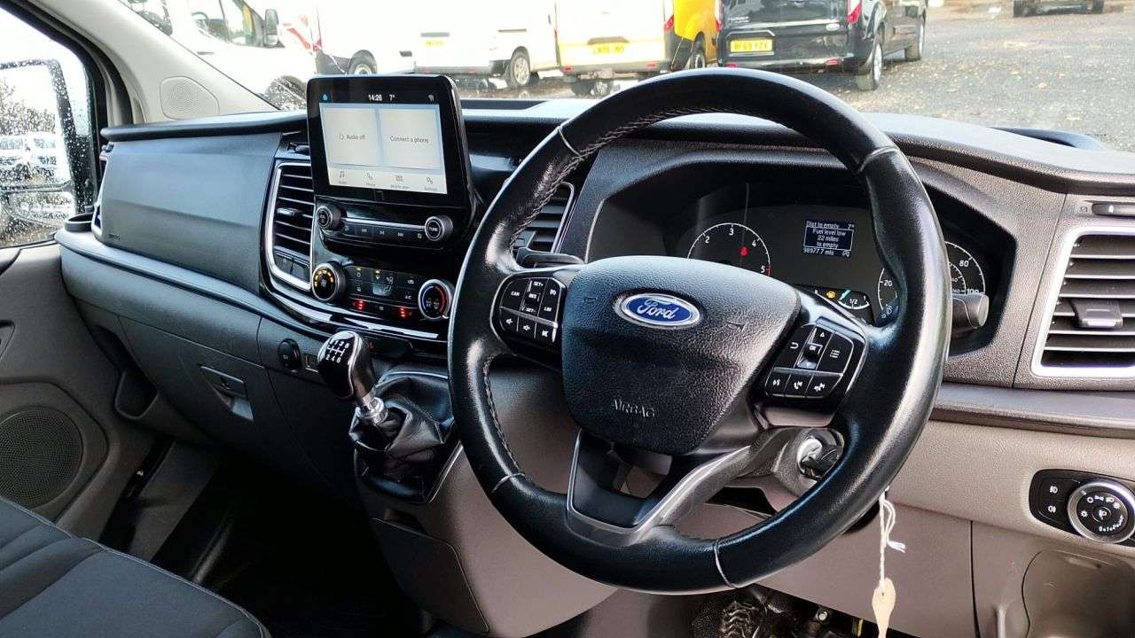 A 2021 FORD TRANSIT CUSTOM L2 H1 Limited Tdci 130 PS LWB 300 With Air Conditioning, Electric Pack, Par A 2021 FORD TRANSIT CUSTOM L2 H1 Limited Tdci 130 PS LWB 300 With Air Conditioning, Electric Pack, Par