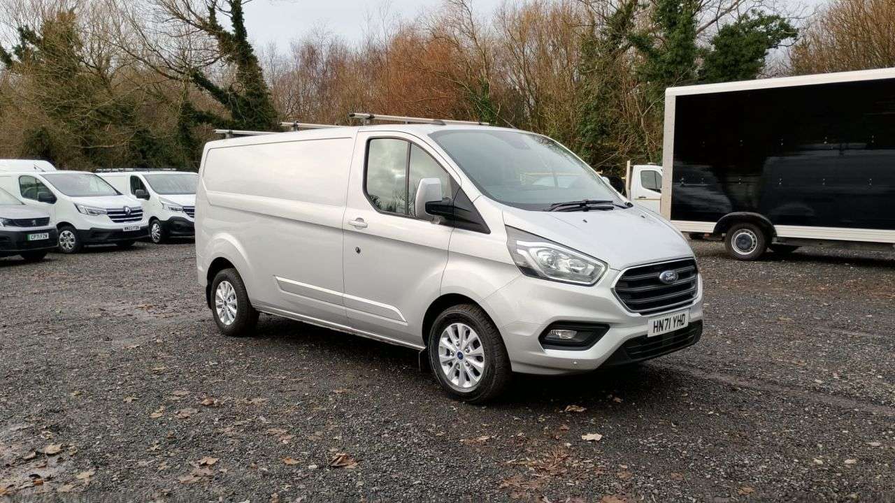 A 2021 FORD TRANSIT CUSTOM L2 H1 Limited Tdci 130 PS LWB 300 With Air Conditioning, Electric Pack, Par A 2021 FORD TRANSIT CUSTOM L2 H1 Limited Tdci 130 PS LWB 300 With Air Conditioning, Electric Pack, Par