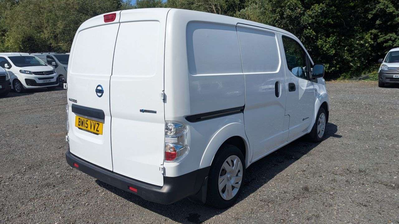 2015 NISSAN E-NV200 2015 NISSAN E-NV200