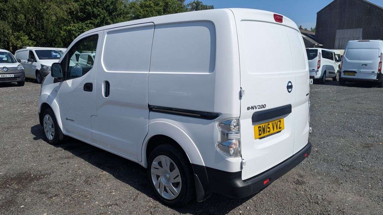 2015 NISSAN E-NV200 2015 NISSAN E-NV200