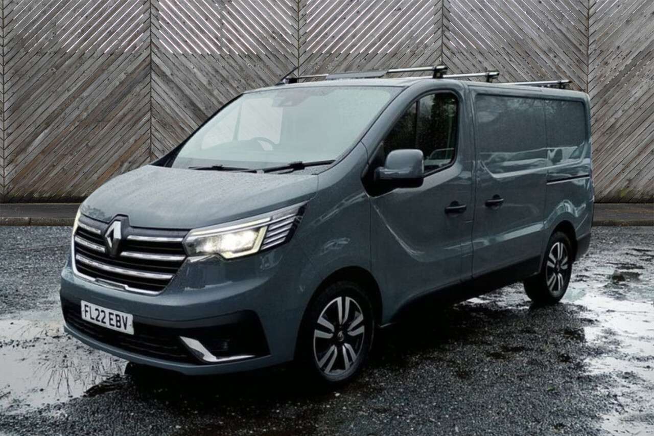 A 2022 RENAULT TRAFIC L1 H1 Sport + DCI 150 PS SWB Sport Plus Model FREE 3 YEAR WARRANTY COVER WI A 2022 RENAULT TRAFIC L1 H1 Sport + DCI 150 PS SWB Sport Plus Model FREE 3 YEAR WARRANTY COVER WI