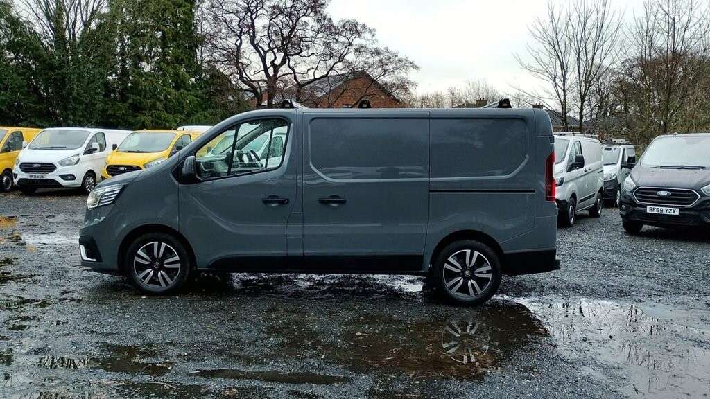 2022 RENAULT TRAFIC 2022 RENAULT TRAFIC