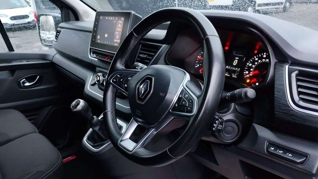 2022 RENAULT TRAFIC 2022 RENAULT TRAFIC