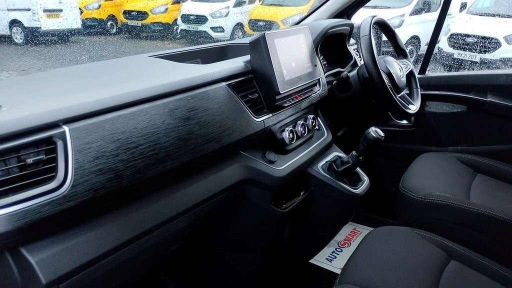 2022 RENAULT TRAFIC 2022 RENAULT TRAFIC