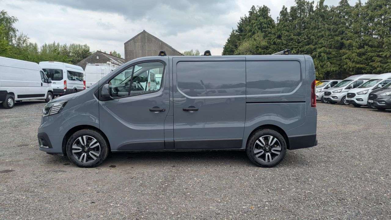 2022 RENAULT TRAFIC 2022 RENAULT TRAFIC