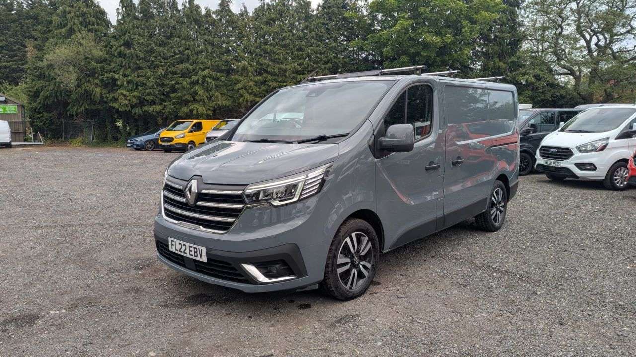 A 2022 RENAULT TRAFIC L1 H1 Sport + DCI 150 PS SWB Sport Plus Model FREE 3 YEAR WARRANTY COVER WI A 2022 RENAULT TRAFIC L1 H1 Sport + DCI 150 PS SWB Sport Plus Model FREE 3 YEAR WARRANTY COVER WI