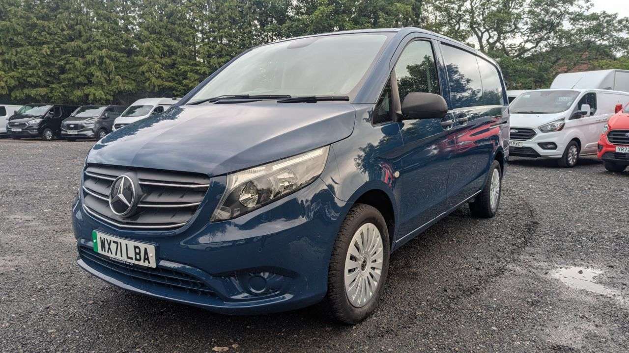 A 2021 MERCEDES-BENZ EVITO 114 E 41 KWH Progressive L2 LWB 115 ps FREE 3 YEAR WARRANTY COVER ON THIS V A 2021 MERCEDES-BENZ EVITO 114 E 41 KWH Progressive L2 LWB 115 ps FREE 3 YEAR WARRANTY COVER ON THIS V