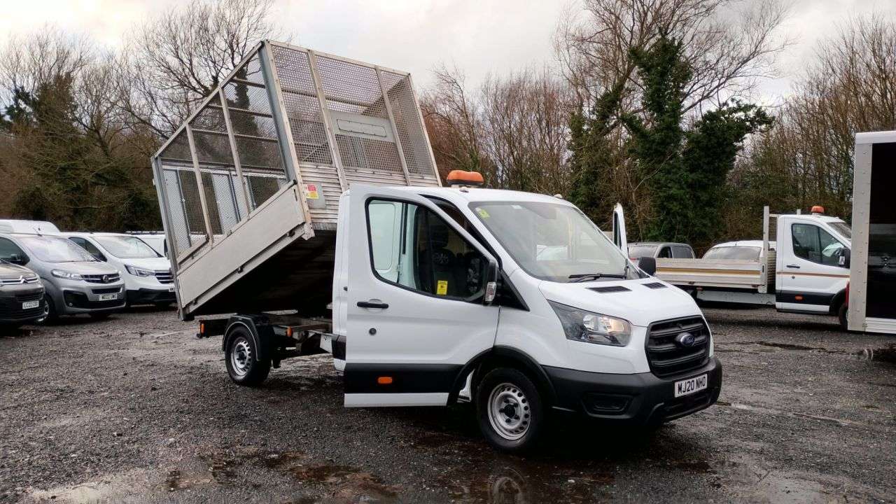 A 2020 FORD TRANSIT Tipper Crew Cab Caged Tdci 130 ps With Rear Seats removed for secure tool s A 2020 FORD TRANSIT Tipper Crew Cab Caged Tdci 130 ps With Rear Seats removed for secure tool s