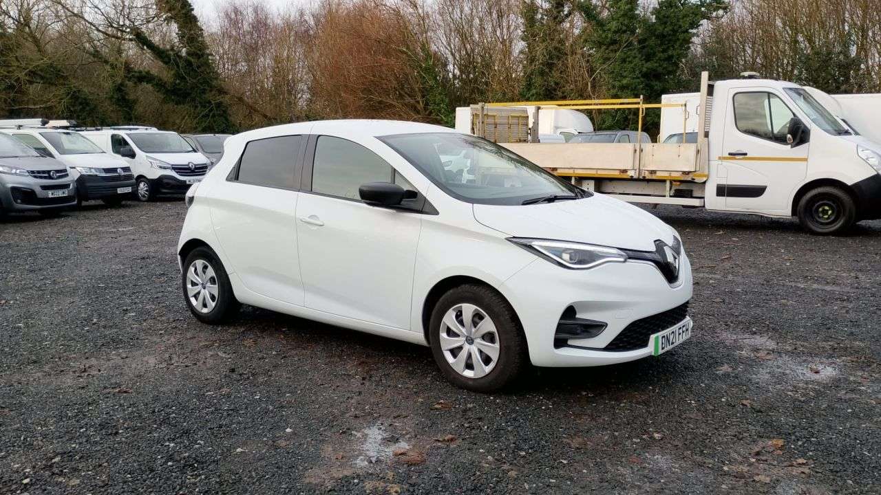 A 2021 RENAULT ZOE Business 52kWh Van. The efficient and practical electric solution for urban A 2021 RENAULT ZOE Business 52kWh Van. The efficient and practical electric solution for urban