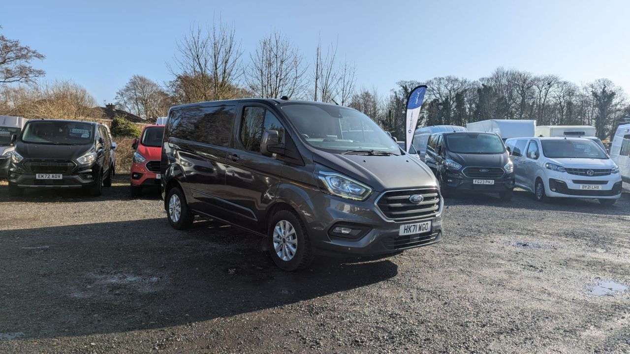 A 2021 FORD TRANSIT CUSTOM Limited L1 H1 Tdci 130 PS SWB FREE 3 YEAR WARRANTY COVER WITH THIS VAN fini A 2021 FORD TRANSIT CUSTOM Limited L1 H1 Tdci 130 PS SWB FREE 3 YEAR WARRANTY COVER WITH THIS VAN fini