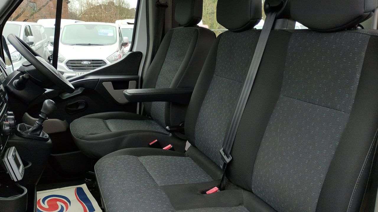 A 2019 VAUXHALL MOVANO L2 H2 Crew Van with Integrated Mess Unit With Air Conditioning Cdti 130 PS. A 2019 VAUXHALL MOVANO L2 H2 Crew Van with Integrated Mess Unit With Air Conditioning Cdti 130 PS.