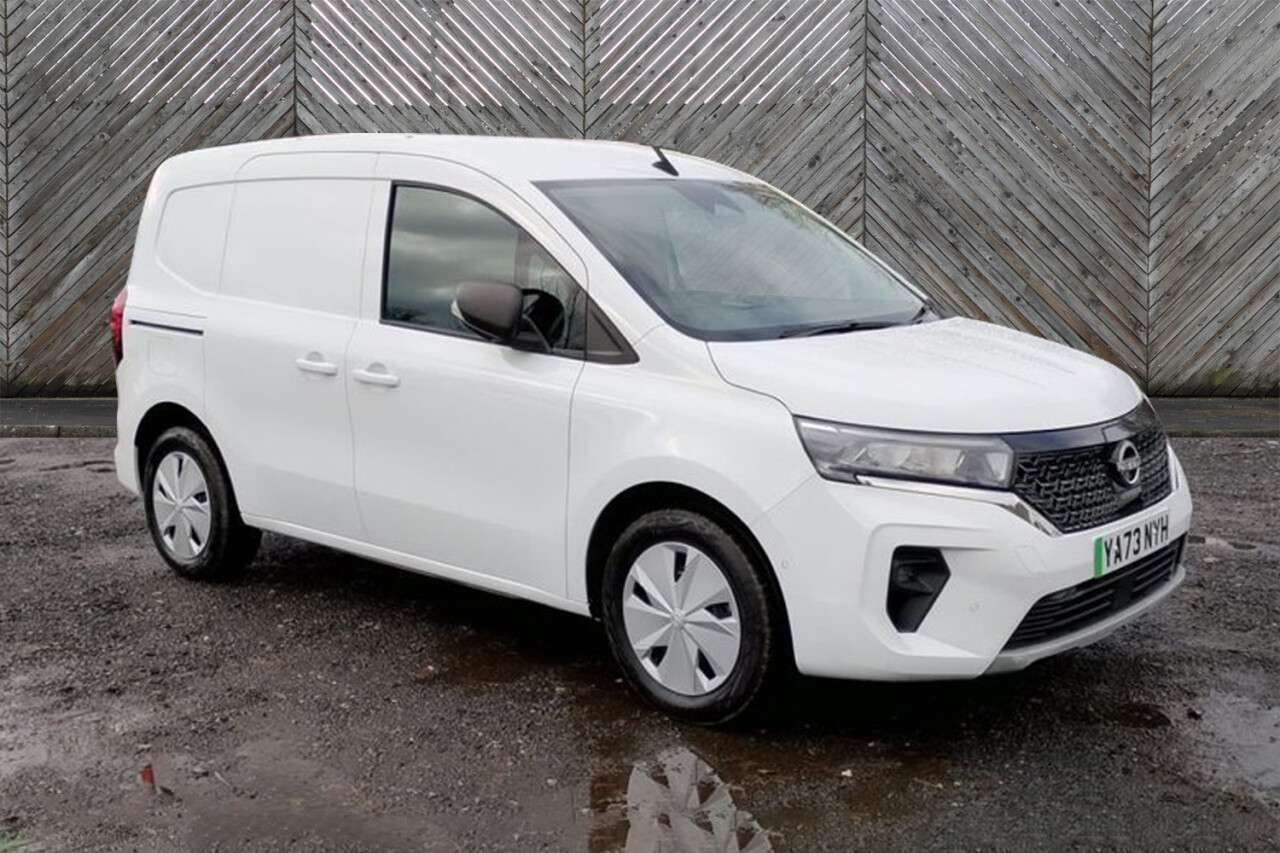 A 2023 NISSAN TOWNSTAR Tekna Panel Van 6dr Electric Auto L1 (122 ps) 45 KWH AVAILABLE NOW: FREE 3 A 2023 NISSAN TOWNSTAR Tekna Panel Van 6dr Electric Auto L1 (122 ps) 45 KWH AVAILABLE NOW: FREE 3