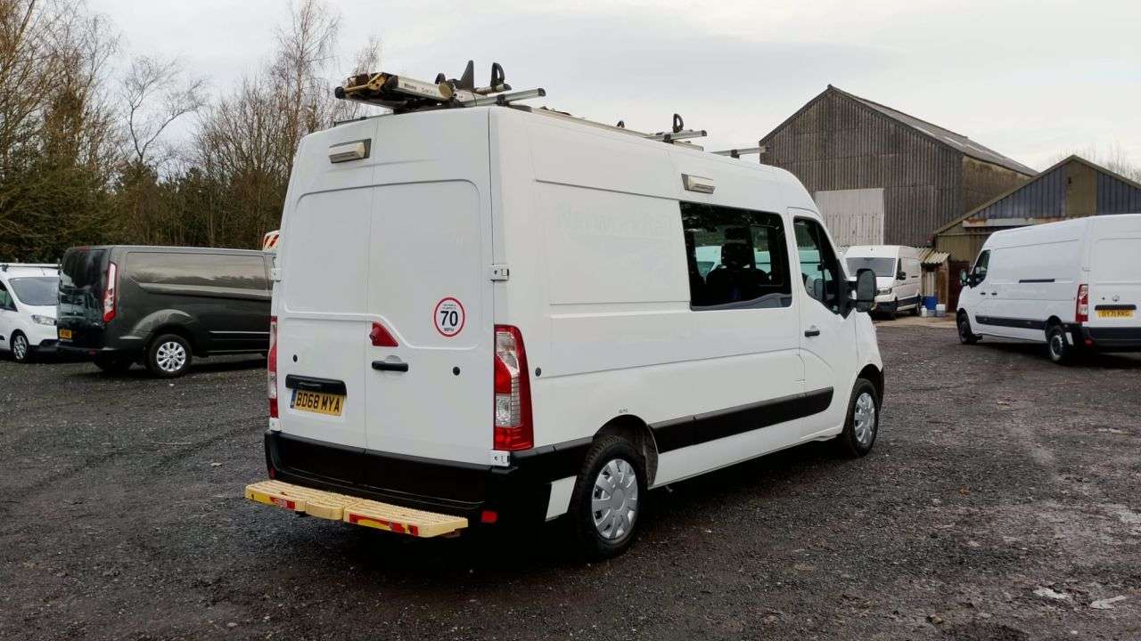 A 2019 VAUXHALL MOVANO L2 H2 Crew Van with Integrated Mess Unit With Air Conditioning Cdti 130 PS. A 2019 VAUXHALL MOVANO L2 H2 Crew Van with Integrated Mess Unit With Air Conditioning Cdti 130 PS.