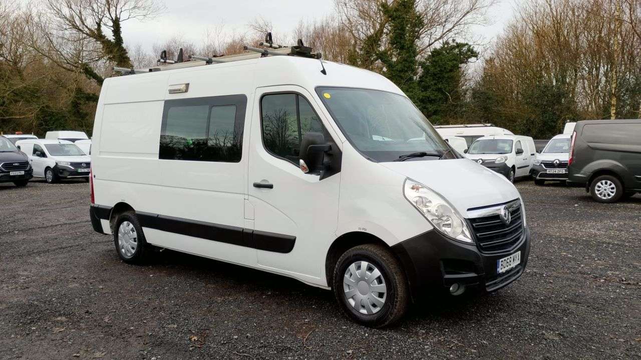 A 2019 VAUXHALL MOVANO L2 H2 Crew Van with Integrated Mess Unit With Air Conditioning Cdti 130 PS. A 2019 VAUXHALL MOVANO L2 H2 Crew Van with Integrated Mess Unit With Air Conditioning Cdti 130 PS.