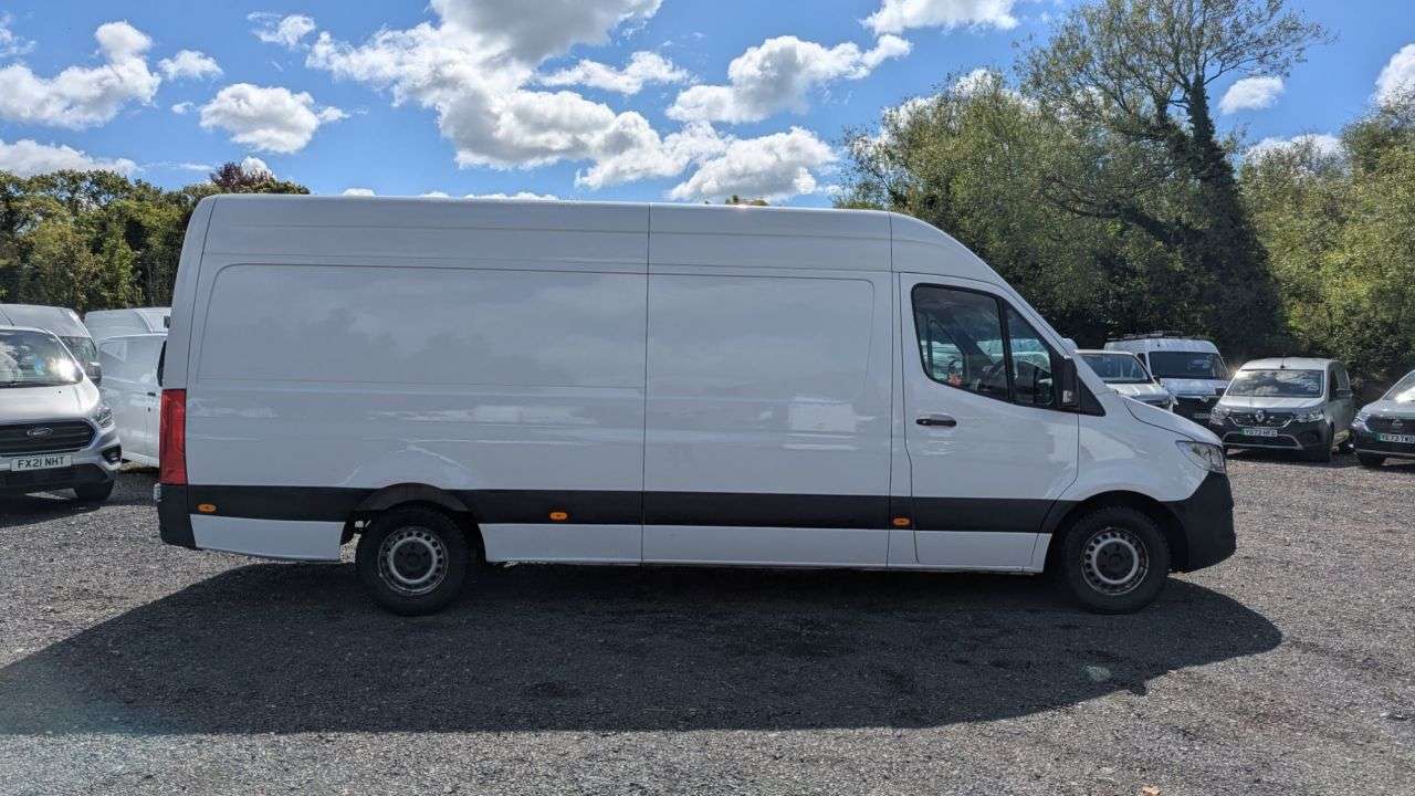 A 2020 MERCEDES-BENZ SPRINTER LWB High Roof 315 CDI Rear Wheel Drive L3 H2 FREE 3 YEAR WARRANTY COVER ON A 2020 MERCEDES-BENZ SPRINTER LWB High Roof 315 CDI Rear Wheel Drive L3 H2 FREE 3 YEAR WARRANTY COVER ON