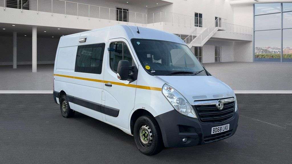 A 2018 VAUXHALL MOVANO VAUXHALL MOVANO L2 H2 WELFARE UNIT, ex-Network Rail vehicle . 3 YEAR WARRAN A 2018 VAUXHALL MOVANO VAUXHALL MOVANO L2 H2 WELFARE UNIT, ex-Network Rail vehicle . 3 YEAR WARRAN