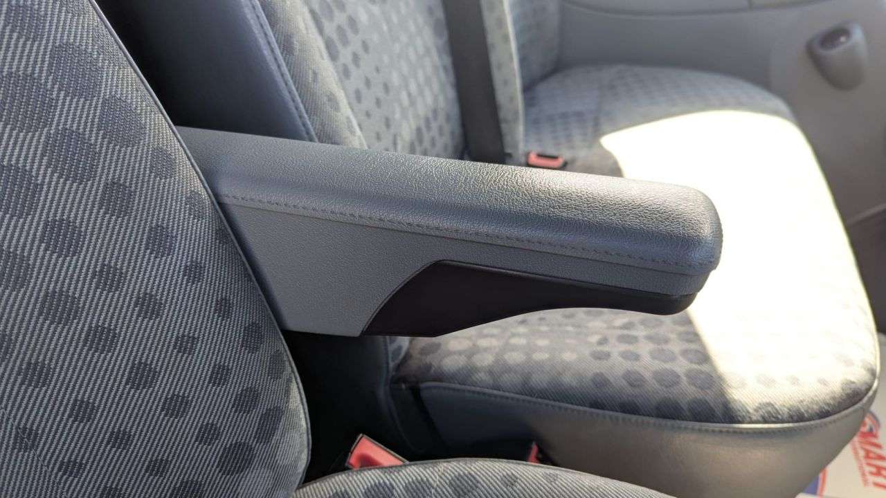 A 2014 FORD TRANSIT SWB Medium Roof Trend Tdci 100 PS With Electric Pack, Heated Screen , Side A 2014 FORD TRANSIT SWB Medium Roof Trend Tdci 100 PS With Electric Pack, Heated Screen , Side