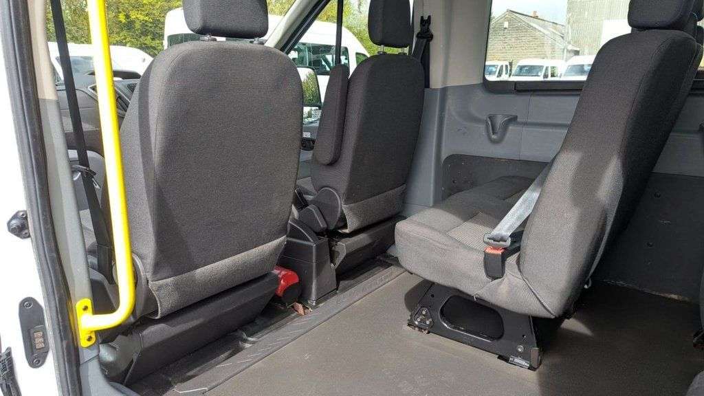 2015 FORD TRANSIT BUS LWB 2015 FORD TRANSIT BUS LWB