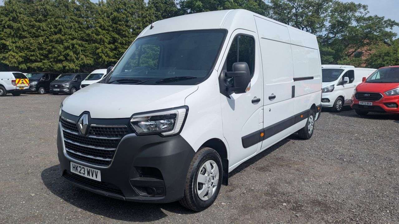 A 2023 RENAULT MASTER L3 H2 Business + Dci 135 PS LWB Medium Roof With Air Conditioning, Electric A 2023 RENAULT MASTER L3 H2 Business + Dci 135 PS LWB Medium Roof With Air Conditioning, Electric