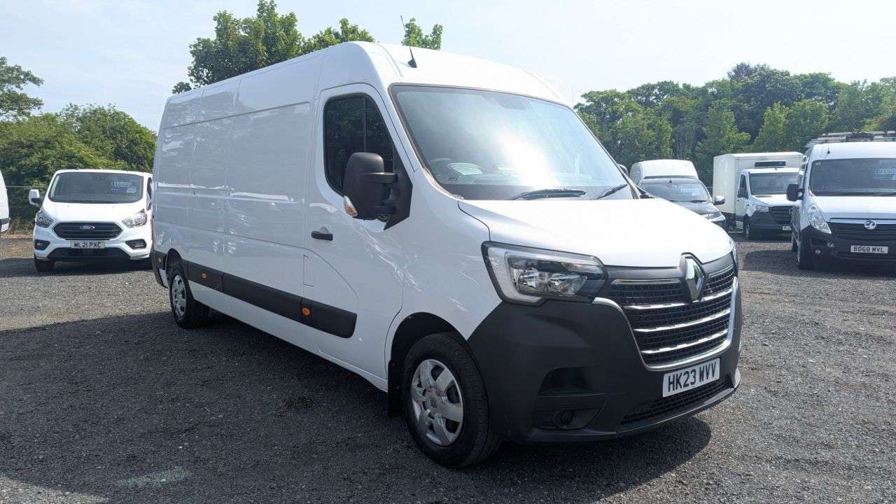 A 2023 RENAULT MASTER L3 H2 Business + Dci 135 PS LWB Medium Roof With Air Conditioning, Electric A 2023 RENAULT MASTER L3 H2 Business + Dci 135 PS LWB Medium Roof With Air Conditioning, Electric