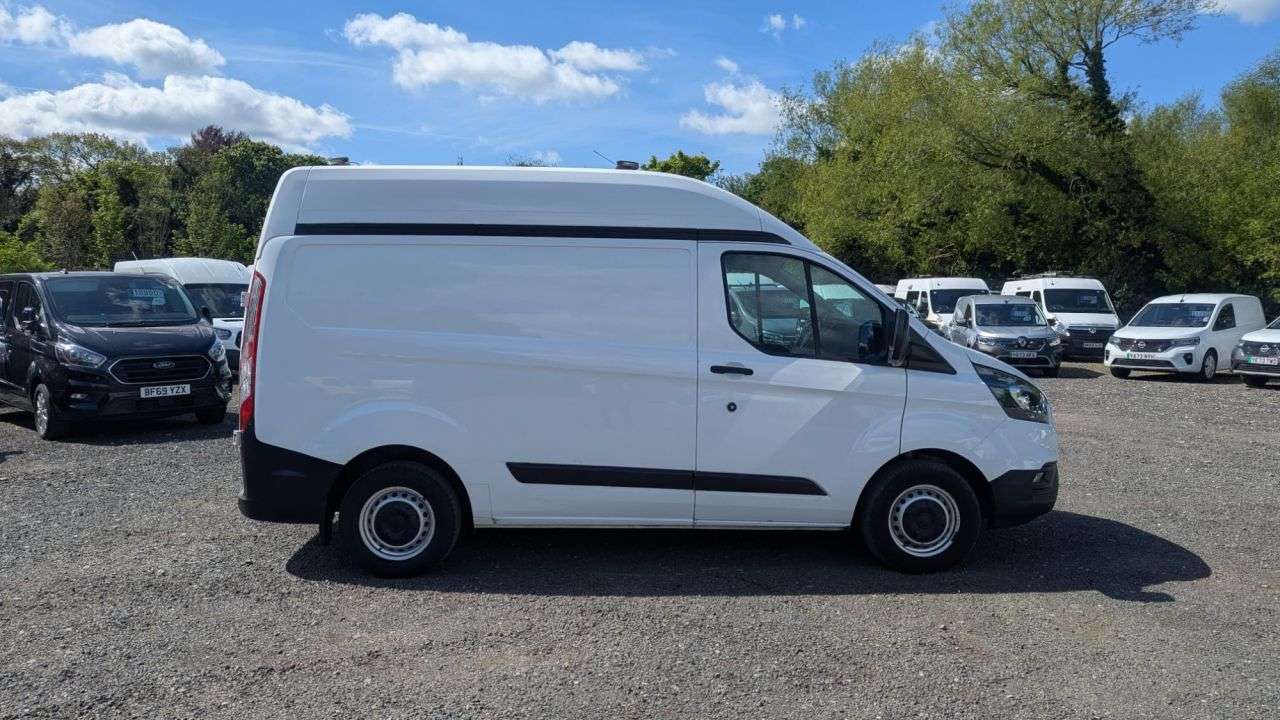 A 2020 FORD TRANSIT CUSTOM L1 H2 Leader Tdci High Roof With Air Conditioning, Parking Sensors, Limiter A 2020 FORD TRANSIT CUSTOM L1 H2 Leader Tdci High Roof With Air Conditioning, Parking Sensors, Limiter