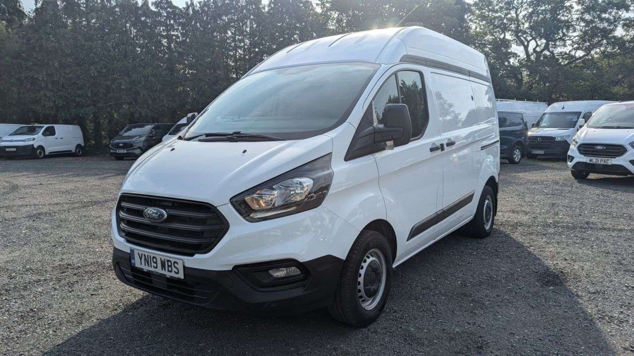 A 2019 FORD TRANSIT CUSTOM L1 H2 Leader Tdci High Roof With Air Conditioning, Parking Sensors, Limiter A 2019 FORD TRANSIT CUSTOM L1 H2 Leader Tdci High Roof With Air Conditioning, Parking Sensors, Limiter