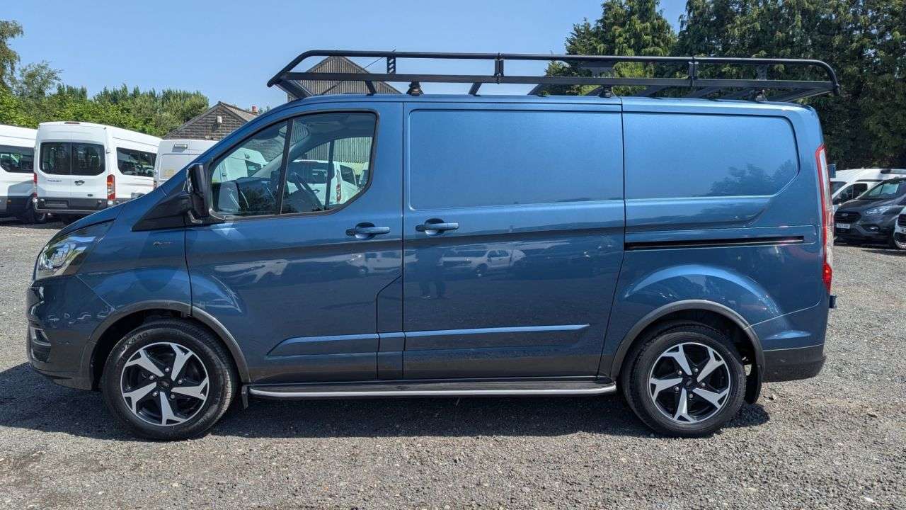 A 2021 FORD TRANSIT CUSTOM Active L1 H1 Tdci 130 PS SWB 300 With Air Conditioning, Electric Pack, Allo A 2021 FORD TRANSIT CUSTOM Active L1 H1 Tdci 130 PS SWB 300 With Air Conditioning, Electric Pack, Allo