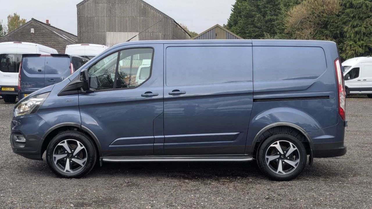 A 2021 FORD TRANSIT CUSTOM Active Limited L1 H1 Tdci 130 PS SWB 300 With Air Conditioning A 2021 FORD TRANSIT CUSTOM Active Limited L1 H1 Tdci 130 PS SWB 300 With Air Conditioning