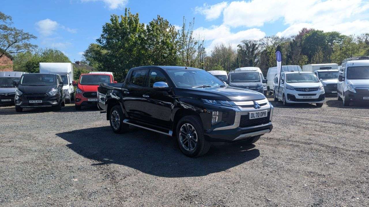 A 2020 MITSUBISHI L200 Warrior Pickup Double Did 150 PS 4x4 With Air Conditioning, Electric Pack, A 2020 MITSUBISHI L200 Warrior Pickup Double Did 150 PS 4x4 With Air Conditioning, Electric Pack,