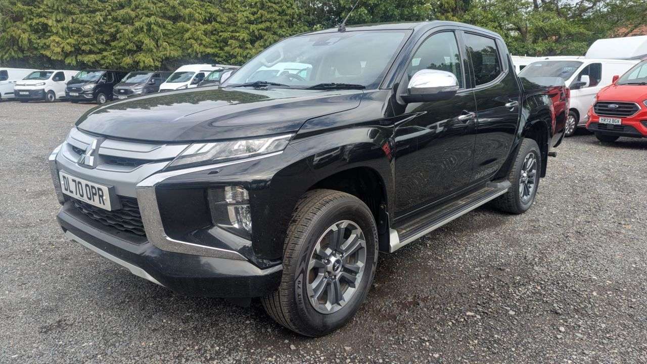 A 2020 MITSUBISHI L200 Warrior Pickup Double Did 150 PS 4x4 With Air Conditioning, Electric Pack, A 2020 MITSUBISHI L200 Warrior Pickup Double Did 150 PS 4x4 With Air Conditioning, Electric Pack,