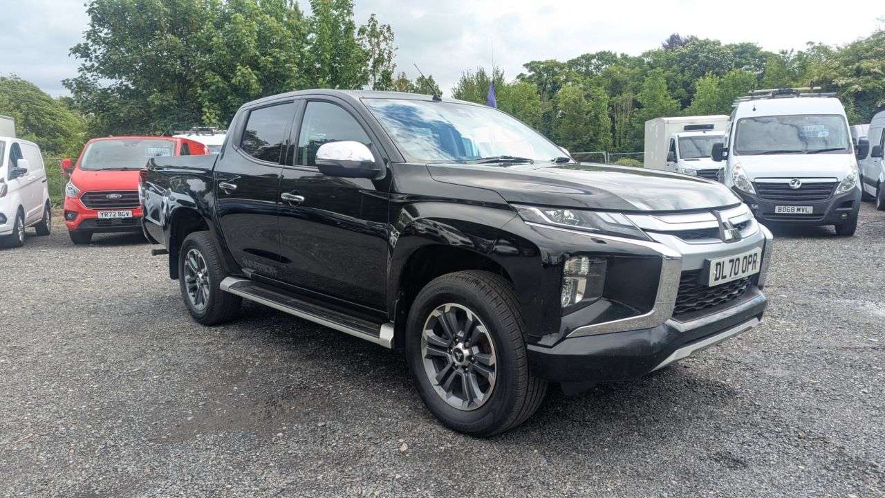 A 2020 MITSUBISHI L200 Warrior Pickup Double Did 150 PS 4x4 With Air Conditioning, Electric Pack, A 2020 MITSUBISHI L200 Warrior Pickup Double Did 150 PS 4x4 With Air Conditioning, Electric Pack,