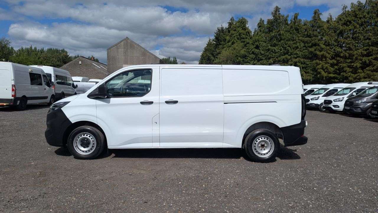 A 2023 FORD TRANSIT CUSTOM L2 H1 Leader Tdci 136 PS 320 With Air Conditioning, Parking Sensors, Rear V A 2023 FORD TRANSIT CUSTOM L2 H1 Leader Tdci 136 PS 320 With Air Conditioning, Parking Sensors, Rear V